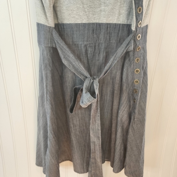 Tulle sleeveless dress low v-neck upper gray cotton, bottom blue chambray NWT - Picture 6 of 10